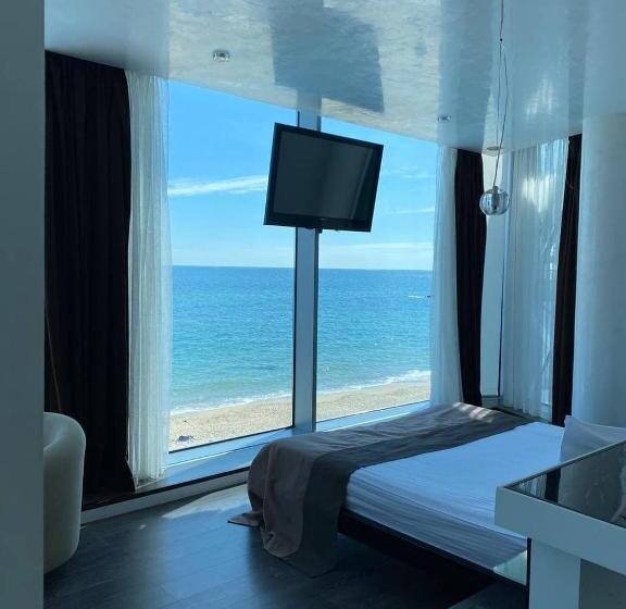 اتاق لوکس با تخت بزرگ, Boutique Hotel Portofino