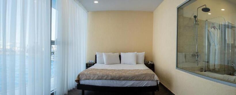 اتاق استاندارد با چشمانداز استخر, Boutique Hotel Portofino