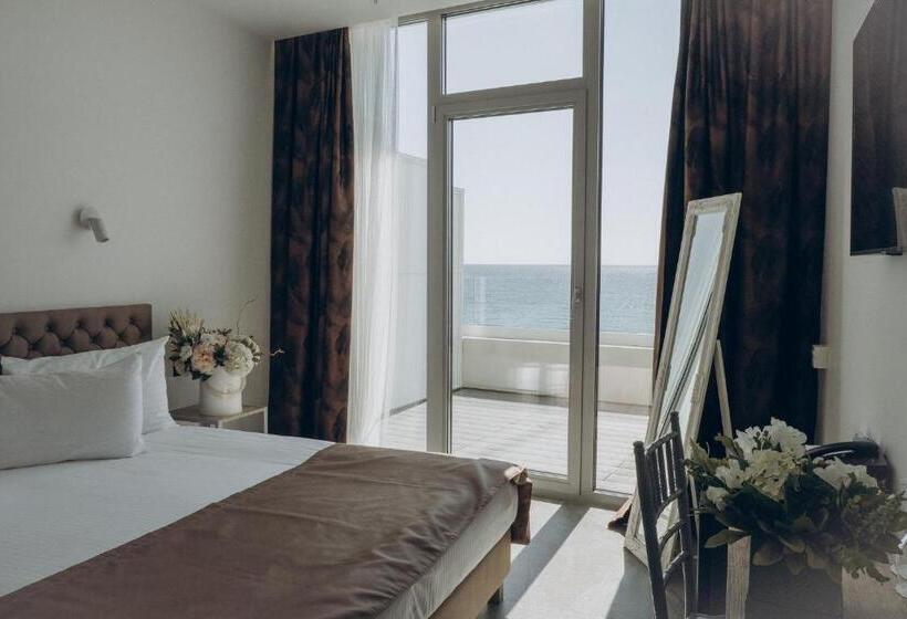 اتاق سوپریور با چشم‌انداز دریا, Boutique Hotel Portofino