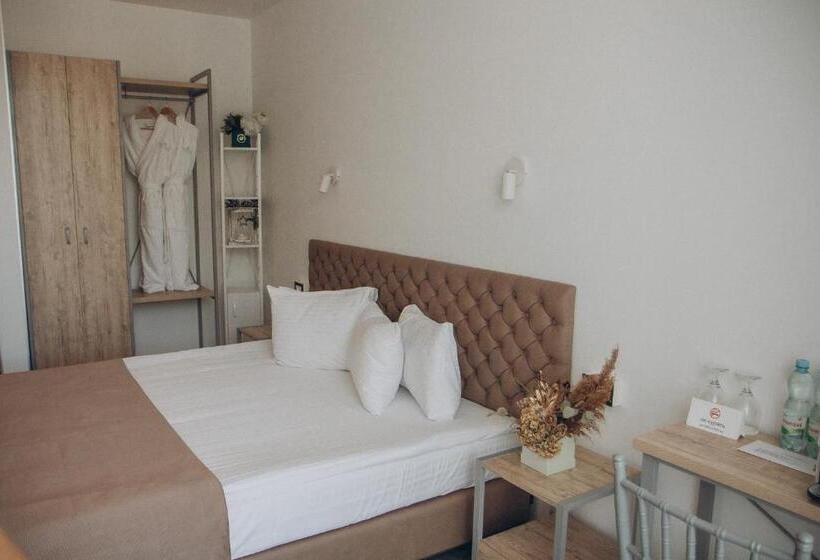 اتاق سوپریور با چشم‌انداز شهر, Boutique Hotel Portofino