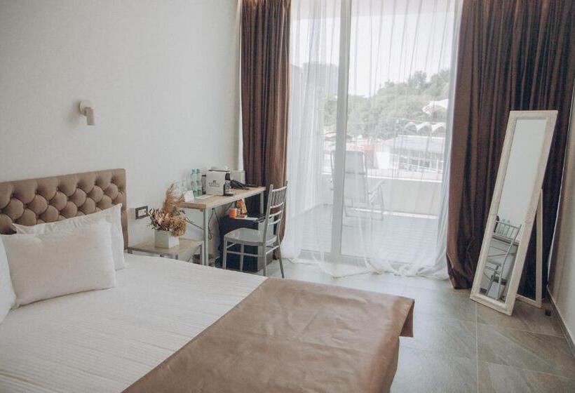 اتاق سوپریور با چشمانداز شهر, Boutique Hotel Portofino