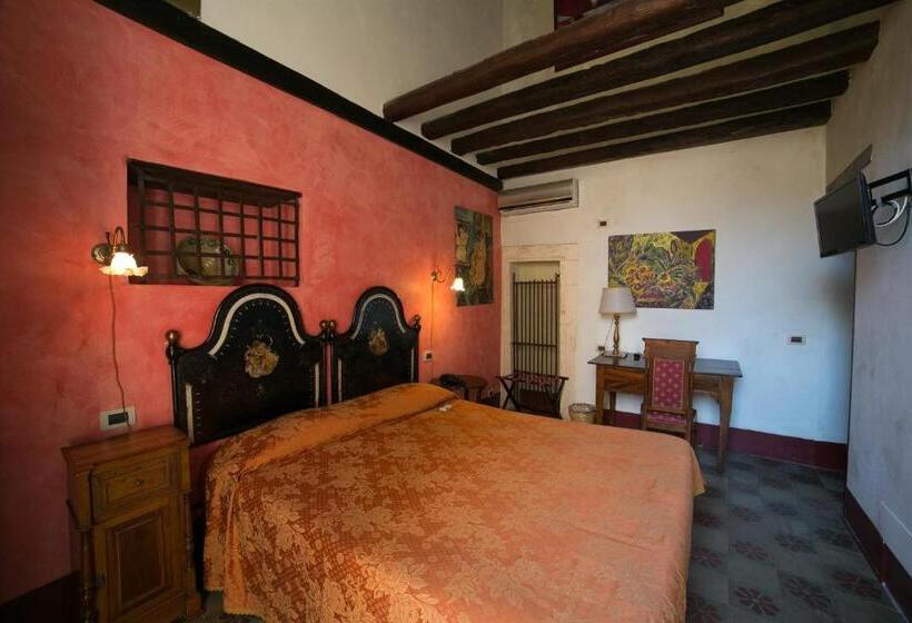 חדר סטנדרט, Henry's House