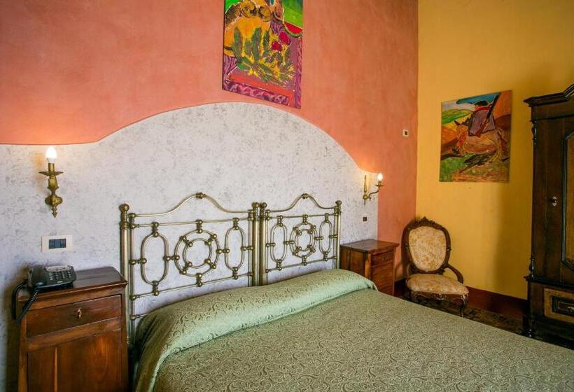 סוויטת ג'וניור נוף לים, Henry's House