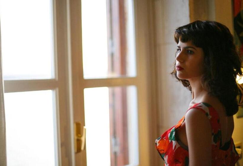 סוויטת ג'וניור נוף לים, Henry's House