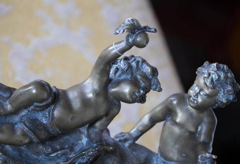 סוויטת ג'וניור נוף לים, Henry's House