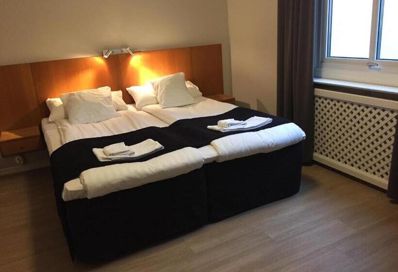 חדר סטנדרט, L Esplanad