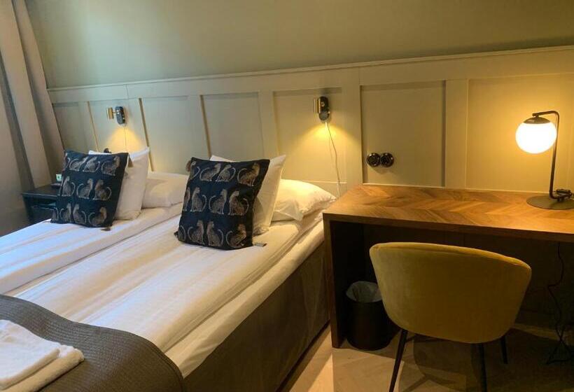 חדר פרמיום, L Esplanad