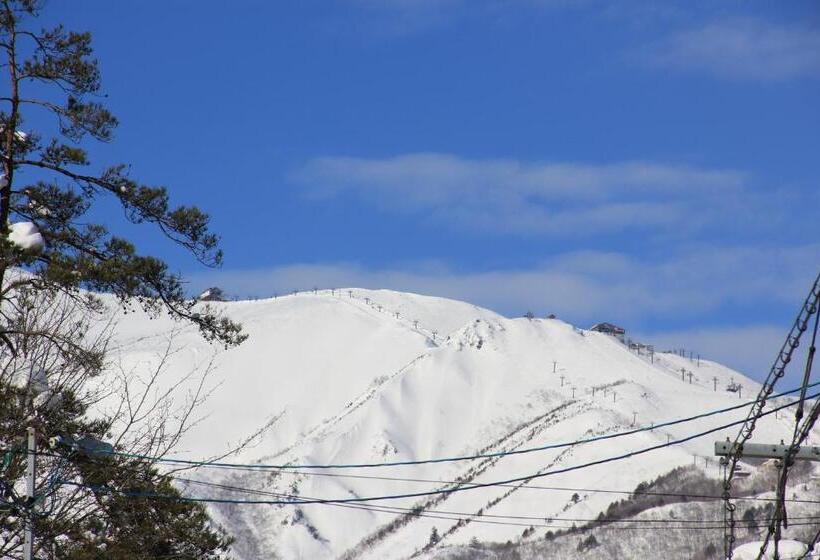 Четырехместный Номер Стандарт, Seventh Heaven Hakuba