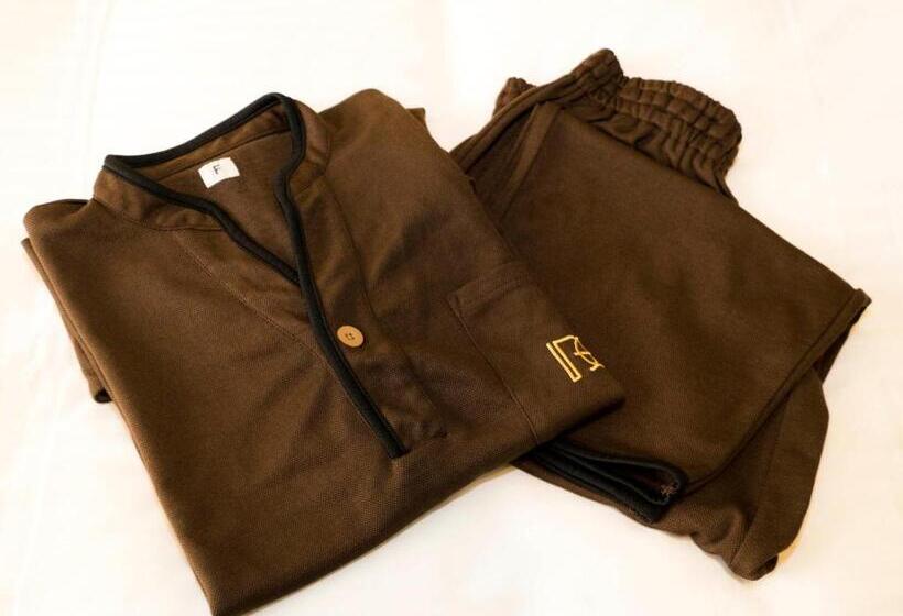 غرفة سوبيريور فردية, Matsuyama New Grand