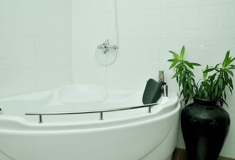 Семейное Бунгало, Vimean Sovannaphoum Resort