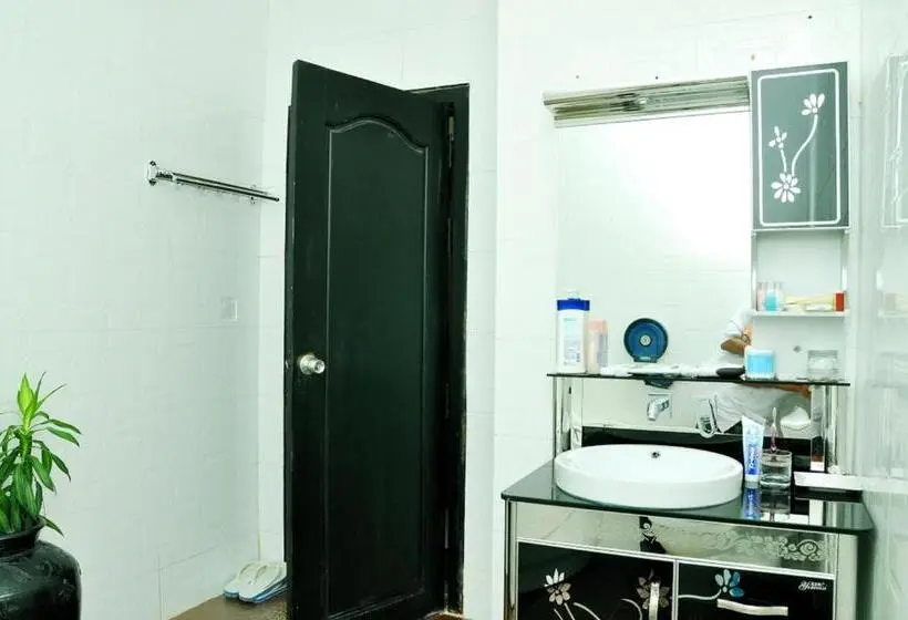 اتاق استاندارد با چشم‌انداز استخر, Vimean Sovannaphoum Resort