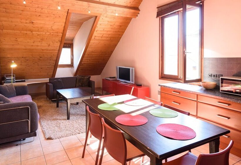 شقة 3 غرف, Les Z'hirondelles