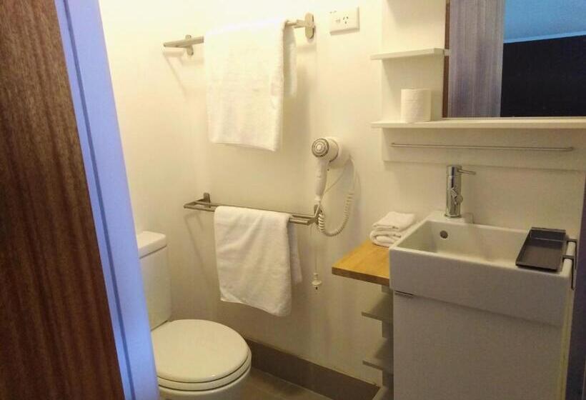 חדר משפחתי, Panorama Jindabyne