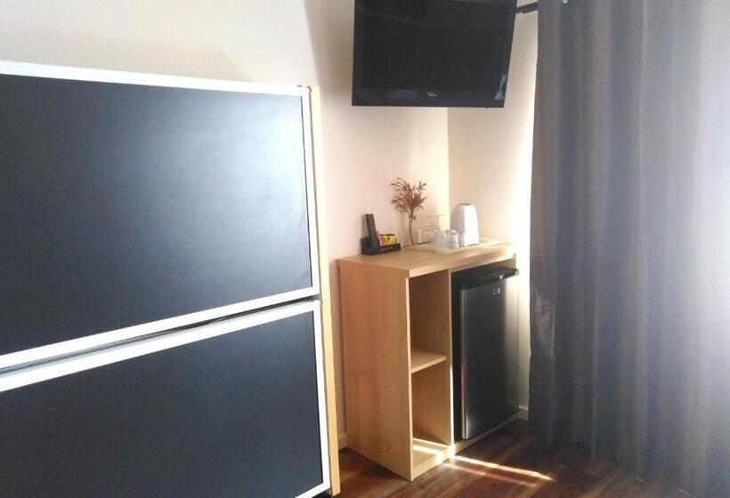 חדר משפחתי, Panorama Jindabyne