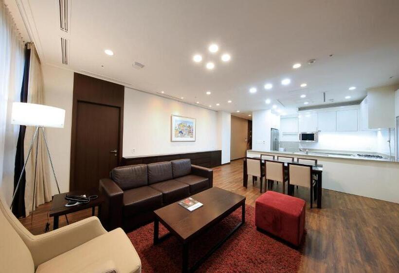 침실 4개 아파트, Orakai Insadong Suites
