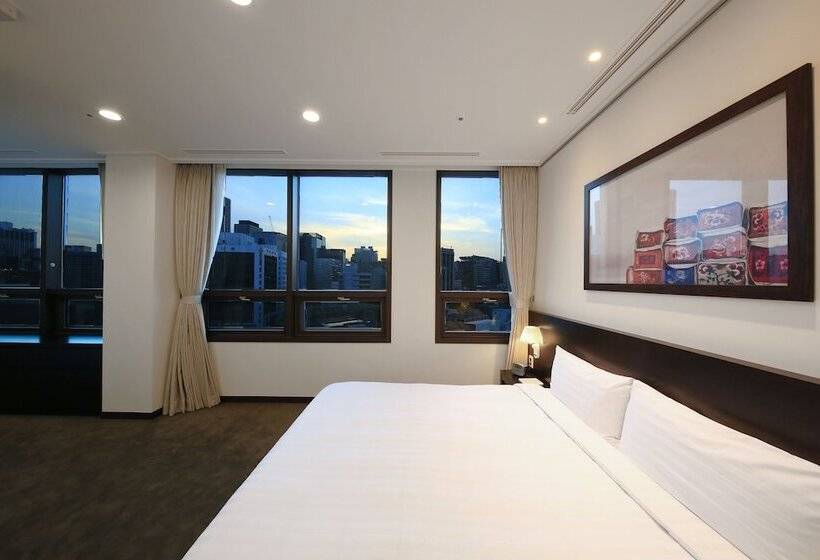 Apartament 4 Dormitoris, Orakai Insadong Suites