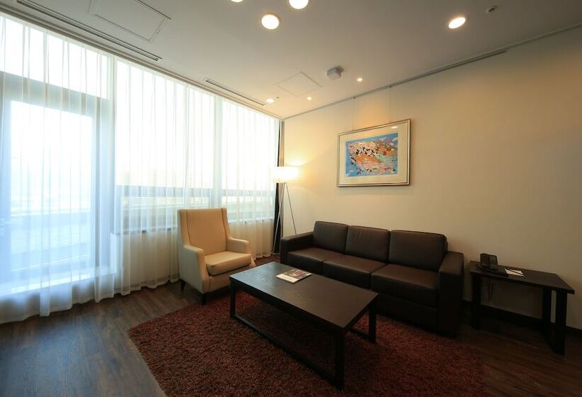 Apartament 4 Dormitoare, Orakai Insadong Suites