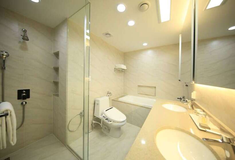 Apartament 4 Dormitoare, Orakai Insadong Suites
