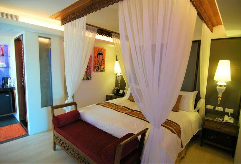 اتاق لوکس با بالکن, A&l Inn