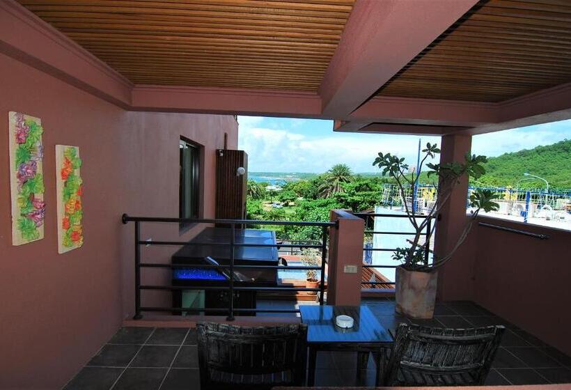 اتاق لوکس با بالکن, A&l Inn