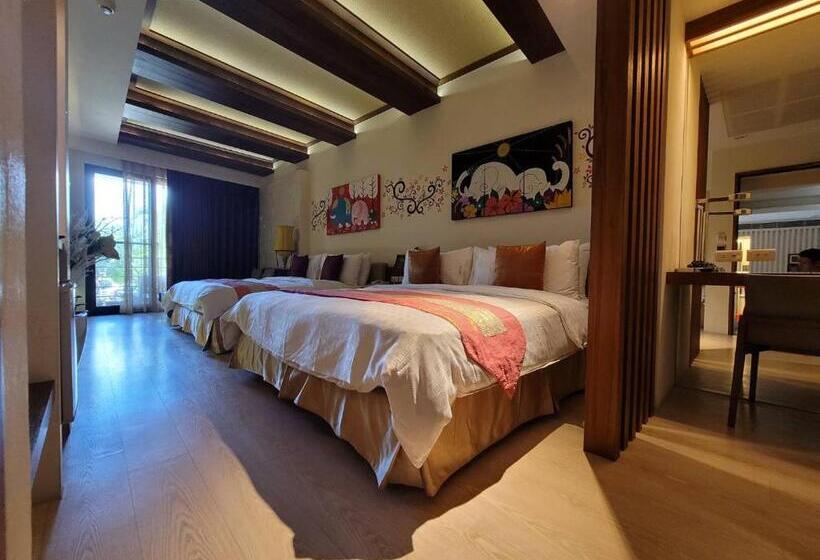 اتاق استاندارد چهارنفره با بالکن, A&l Inn