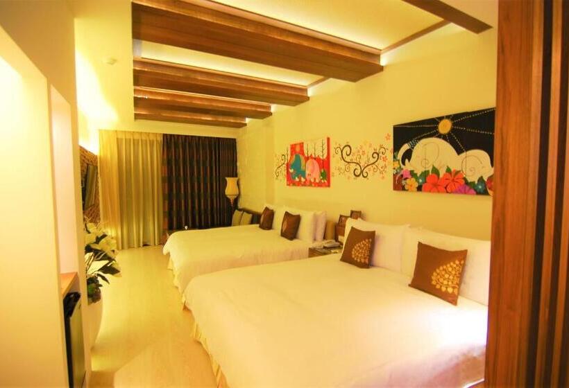 اتاق استاندارد چهارنفره با بالکن, A&l Inn