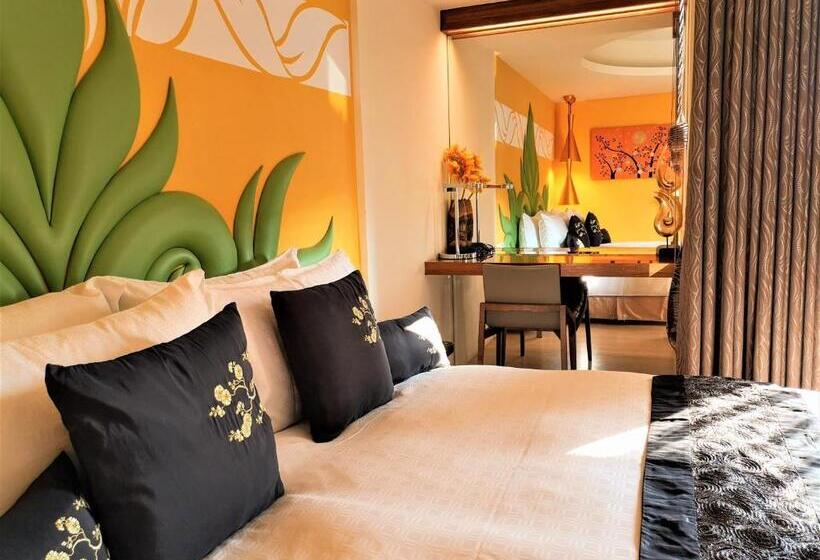 اتاق استاندارد با بالکن و چشم‌انداز دریا, A&l Inn