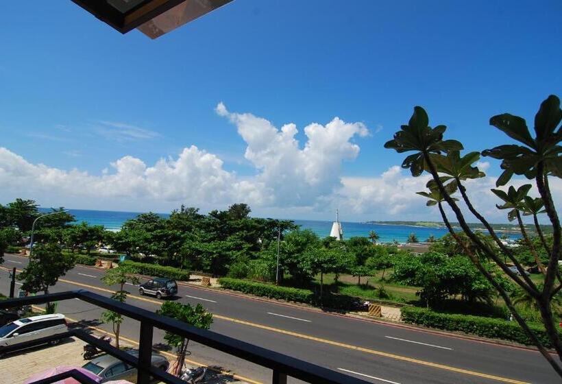 اتاق استاندارد با بالکن و چشم‌انداز دریا, A&l Inn