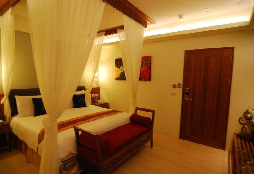 اتاق لوکس با بالکن, A&l Inn