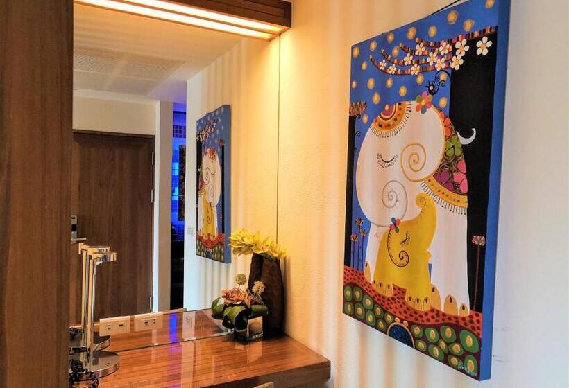 اتاق استاندارد چهارنفره با بالکن, A&l Inn