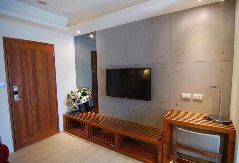 اتاق استاندارد با بالکن, A&l Inn