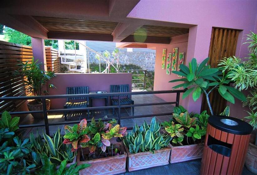 اتاق استاندارد با بالکن, A&l Inn