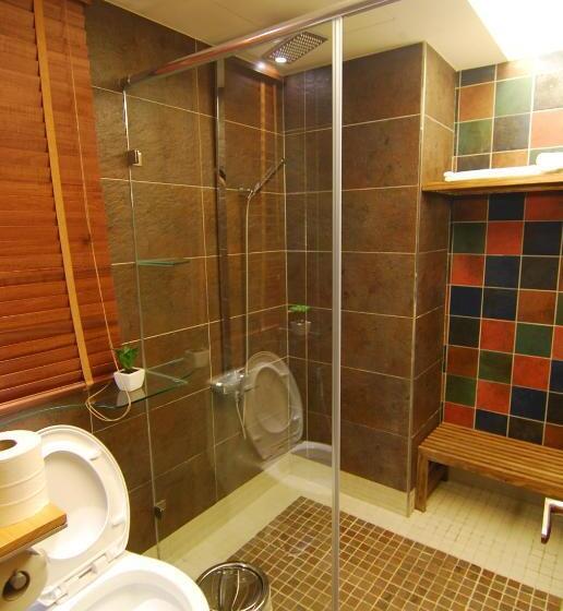 اتاق استاندارد با بالکن, A&l Inn