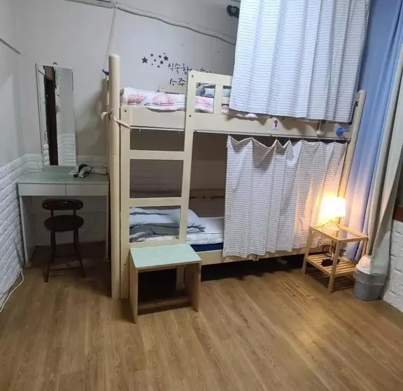 Standard-huone Jaettu Kylpyhuone, Apple Tree Guesthouse