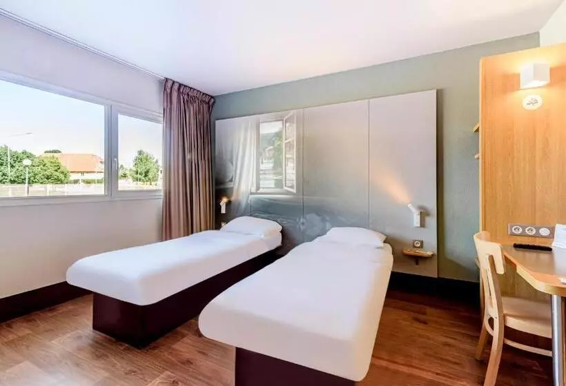 Standard Neljän Hengen Huone, B&b Hotel Besançon Chateaufarine