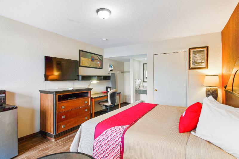 带大床的标准间, Deluxe Inn Blytheville