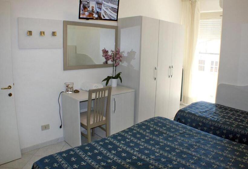 Номер Стандарт Трехместный, Europa Park