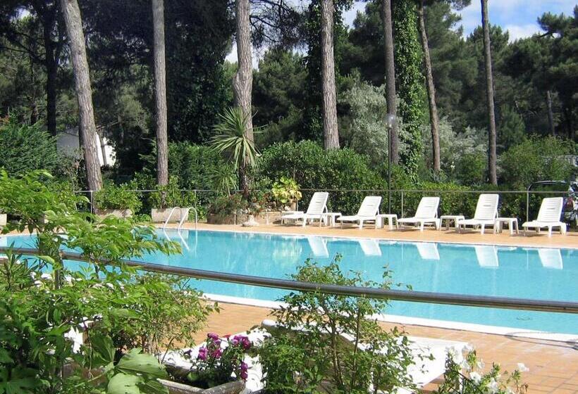 Номер Стандарт Трехместный, Europa Park