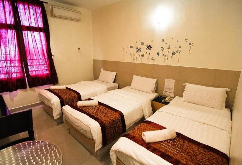 اتاق استاندارد سه نفره, Seremban Jaya