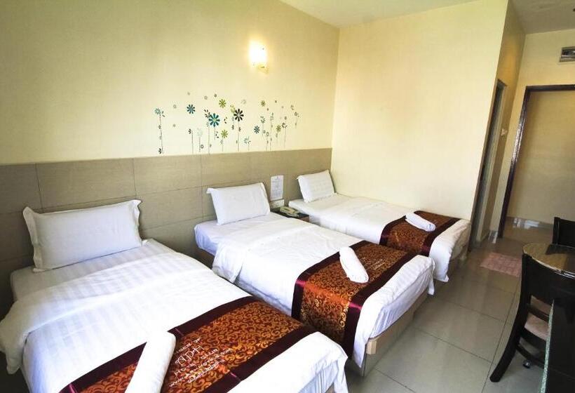 اتاق استاندارد سه نفره, Seremban Jaya