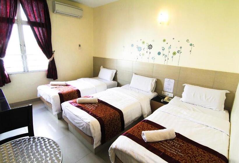 اتاق استاندارد سه نفره, Seremban Jaya