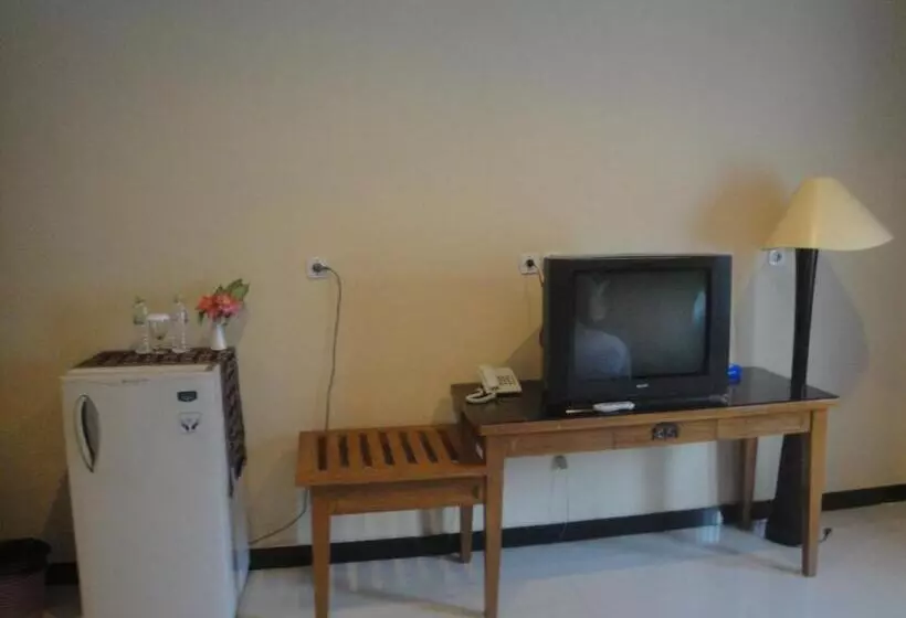 اتاق لوکس, Sylvia Hotel Maumere