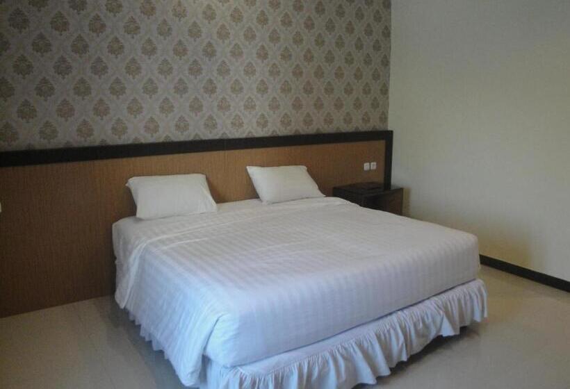 Номер Deluxe, Sylvia Hotel Maumere
