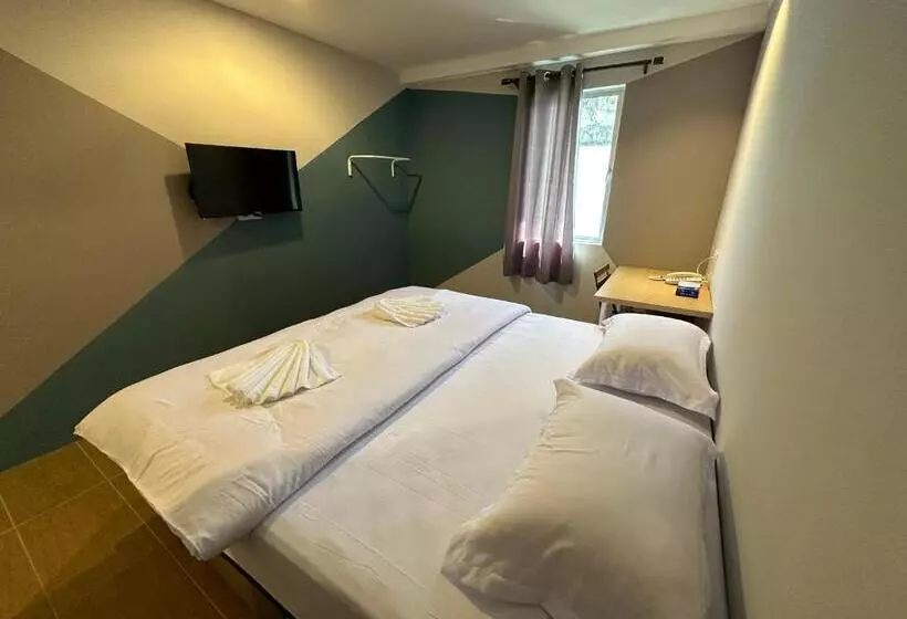 キングサイズベッドのデラックスルーム, T+ Hotel Sungai Petani
