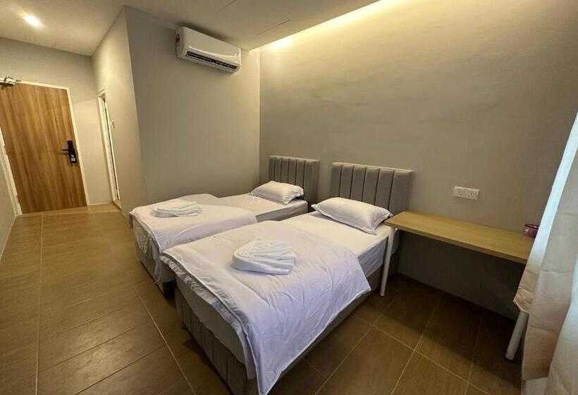 Люкс 2 Спальни, T+ Hotel Sungai Petani