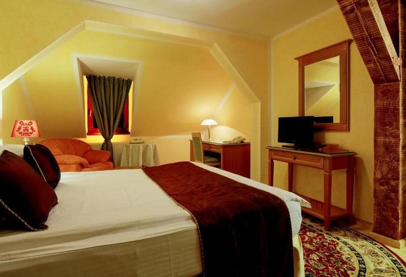 غرفة قياسية, The Council