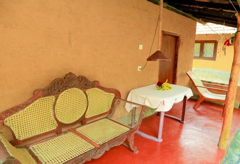 اتاق اکونومی, Natural Cabanas