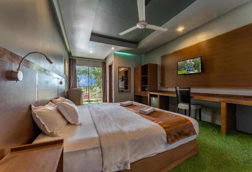 اتاق لوکس با بالکن و چشمانداز دریا, Maamadi Boutique