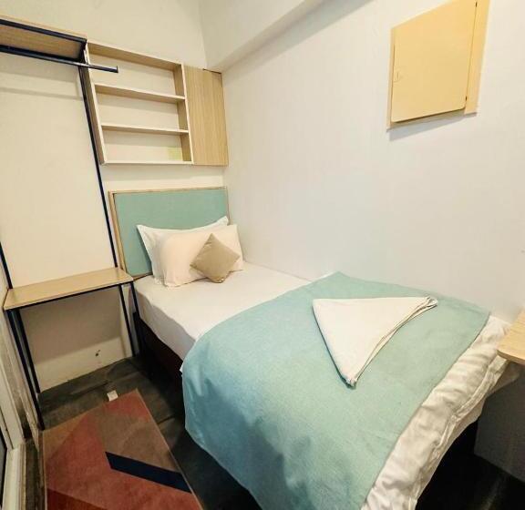 اتاق اکونومی یک تخته, Maamadi Boutique