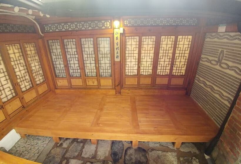 اتاق خانوادگی, Sophia Hanok Guesthouse